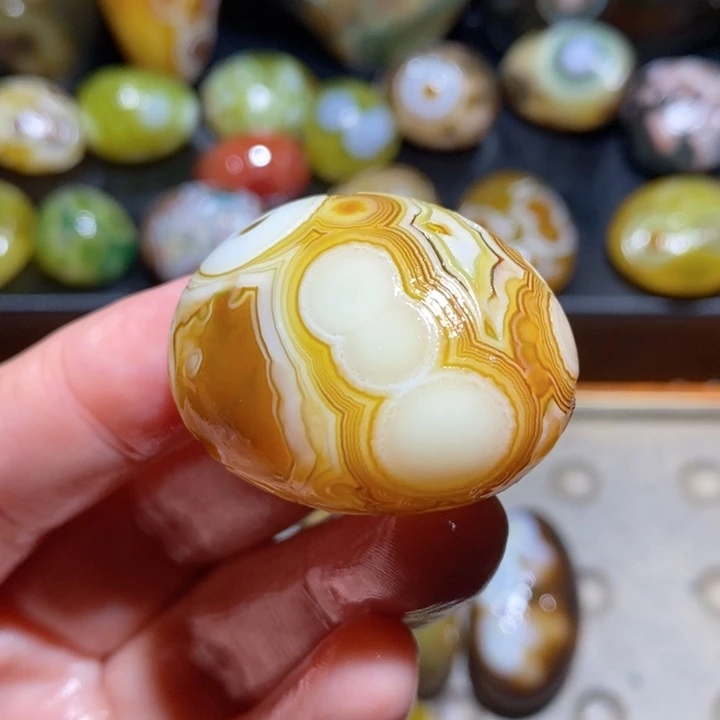 未镶嵌玛瑙/玉髓珠宝半成品115