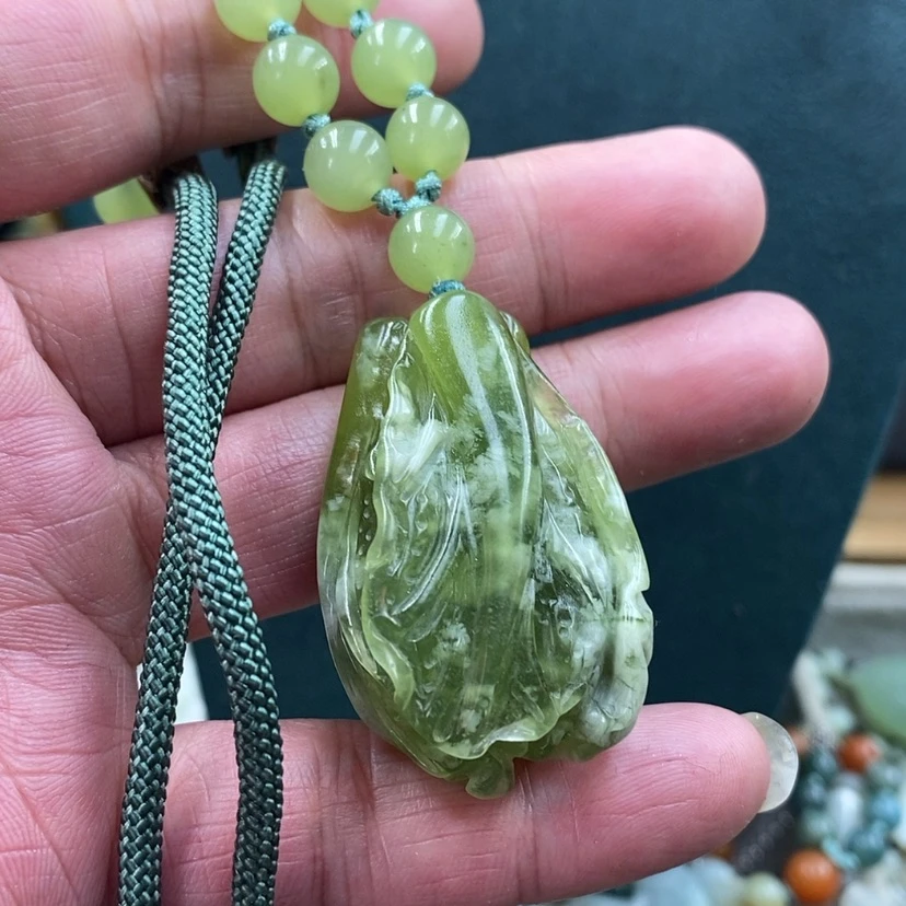 【闪购商品】未镶嵌蛇纹石玉吊坠
