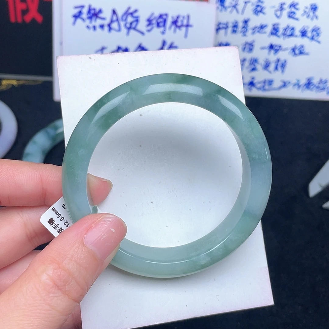 翡翠未镶嵌手镯049