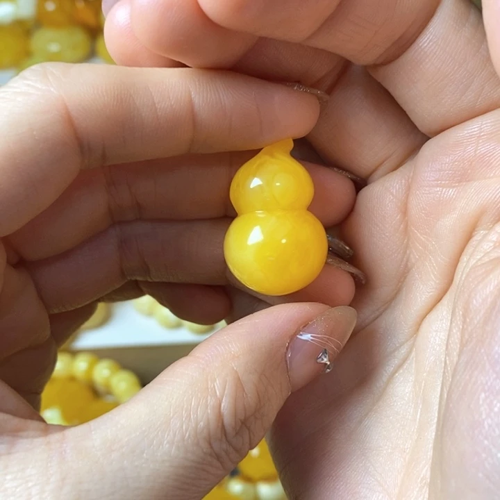 小***性琥珀未镶嵌手链天然无优化琥珀蜜蜡