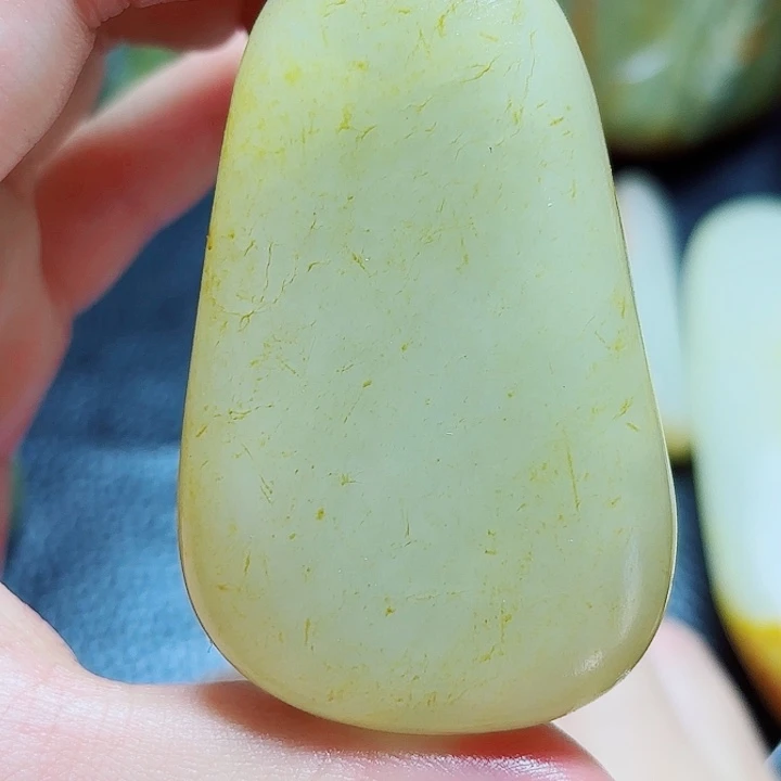 未镶嵌和田玉挂件