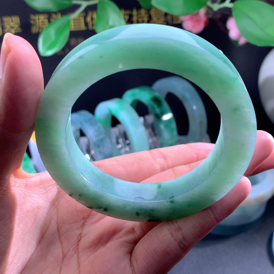 定制翡翠翡翠手镯未镶嵌