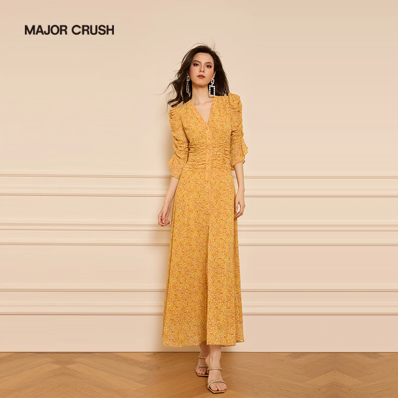 MAJOR CRUSH新款风铃邹菊收腰印花连衣裙V领A字大摆提腰线5923
