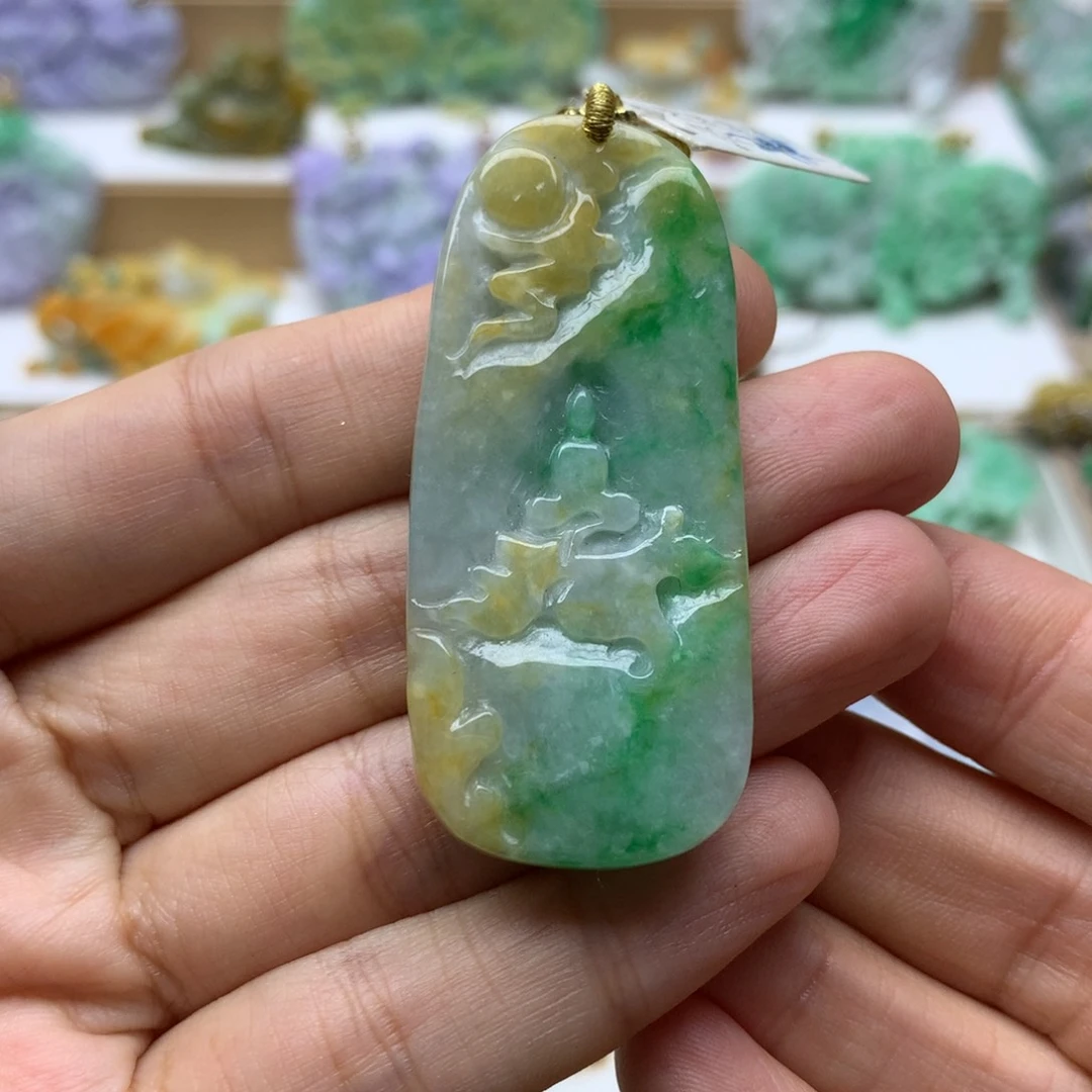 翡翠未镶嵌颈饰翡翠