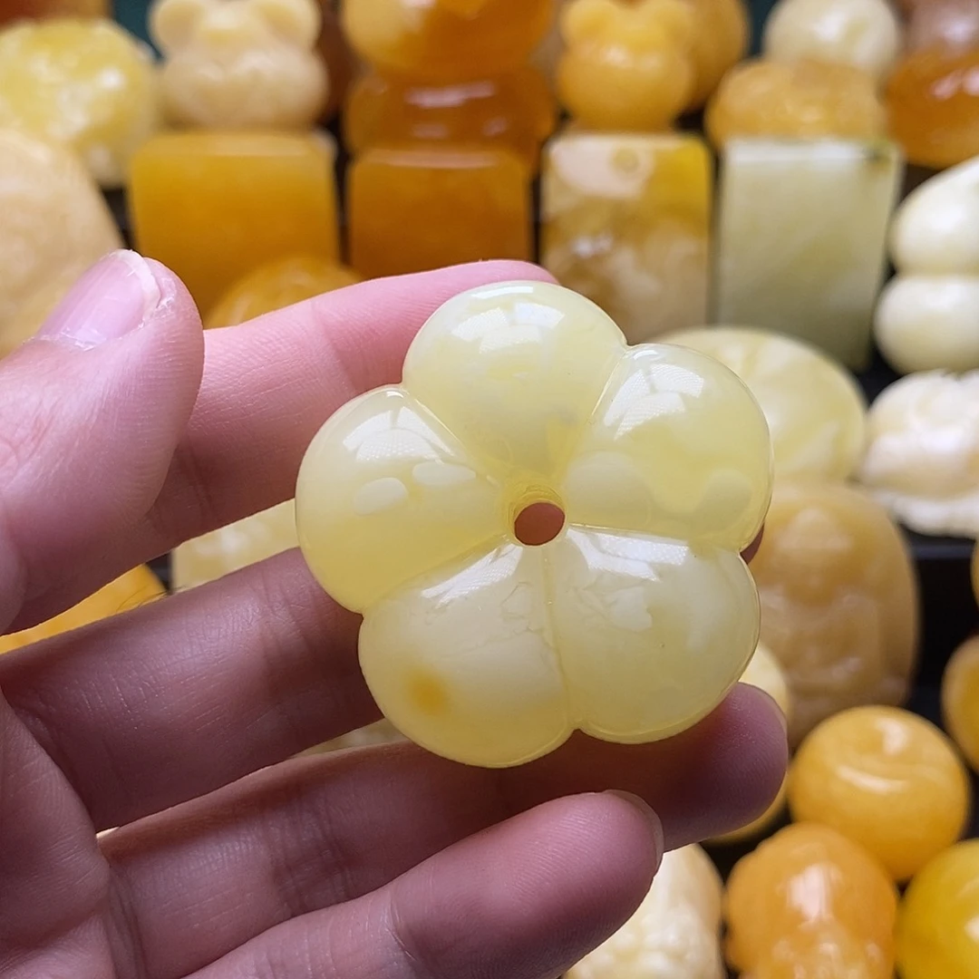 琥珀颈饰未镶嵌琥珀蜜蜡吊坠