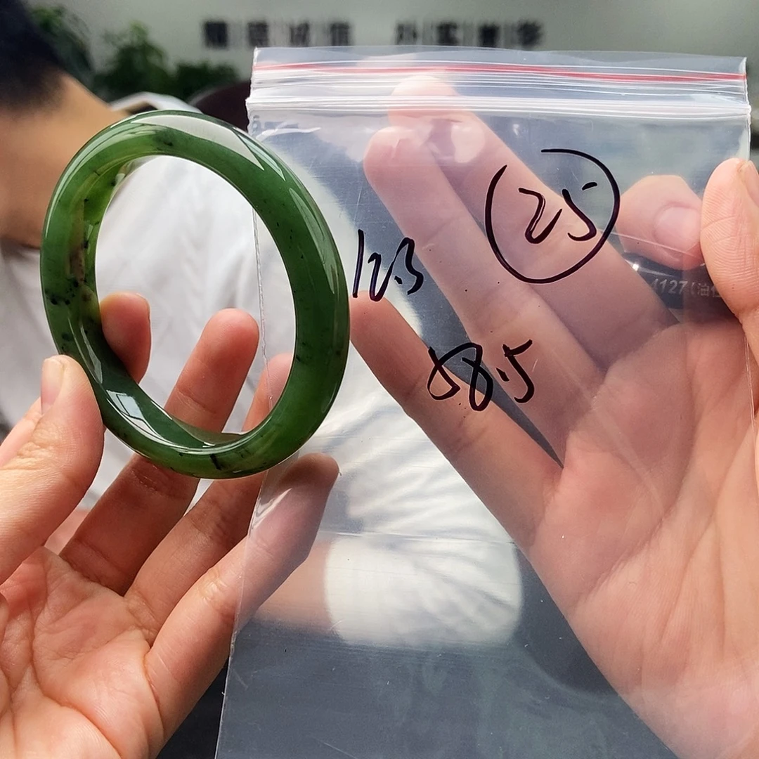 和田玉未镶嵌手镯颜色多样性发拍一发一