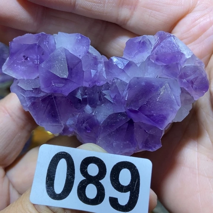 紫晶未镶嵌大型摆件（非配饰）