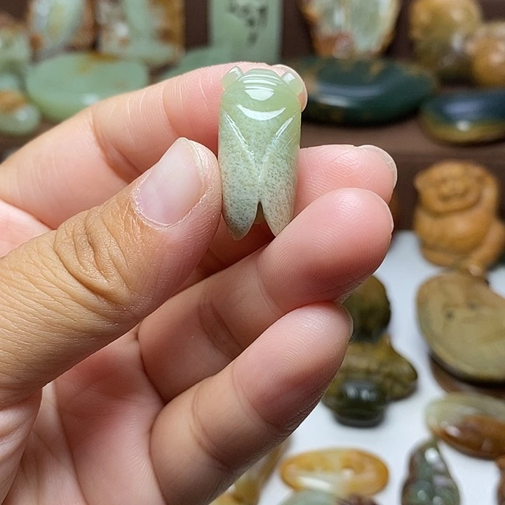 岫岩老玉（透闪石质玉）未镶嵌颈饰