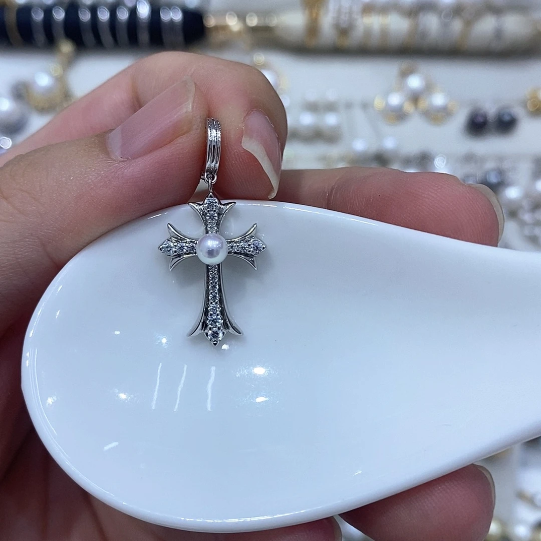 淡水珍珠银S925镶嵌颈饰