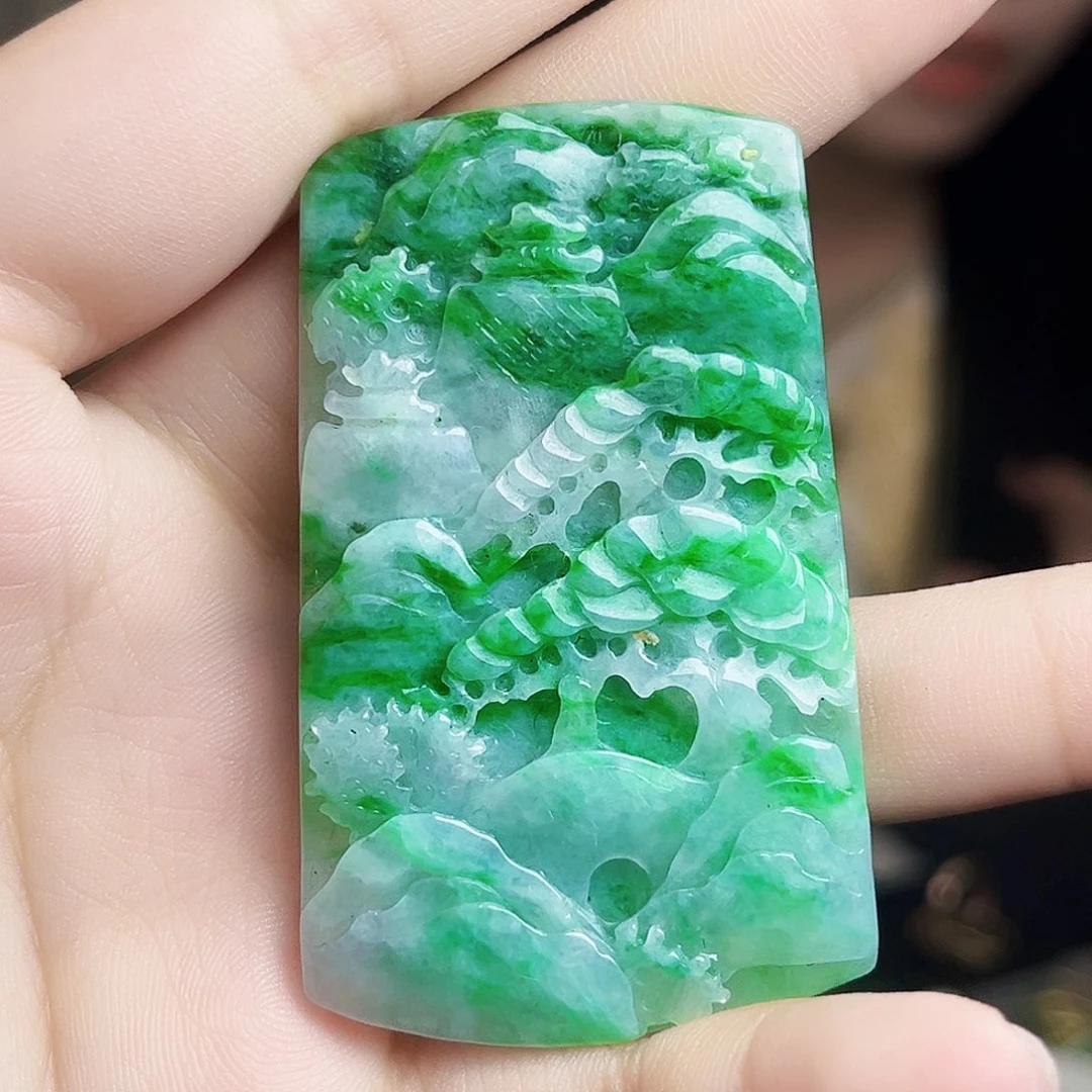 颈饰未镶嵌翡翠多样性
