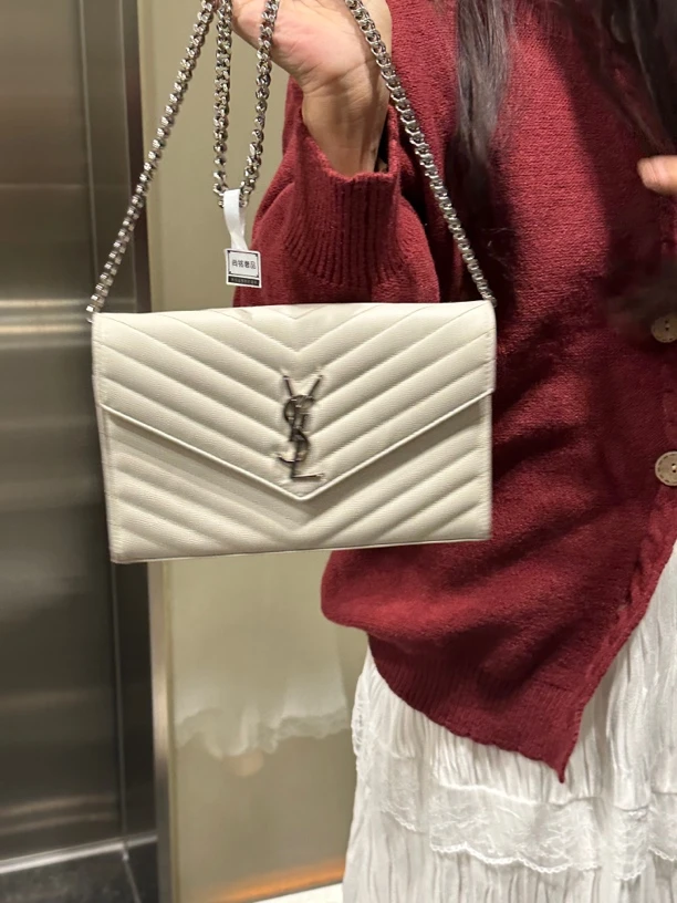 95新 YSL/圣罗兰 奶昔白单肩包设计时尚简约