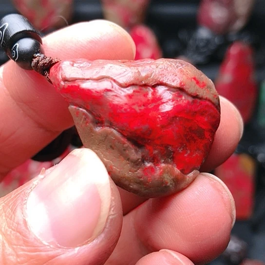 昌化石昌化鸡血石原石挂件