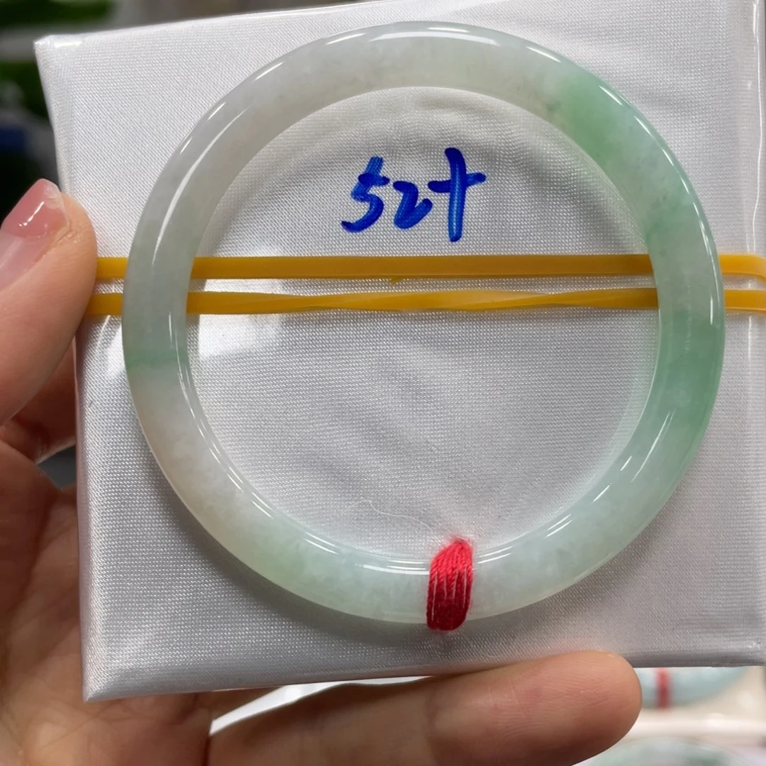 翡翠未镶嵌手镯翡翠