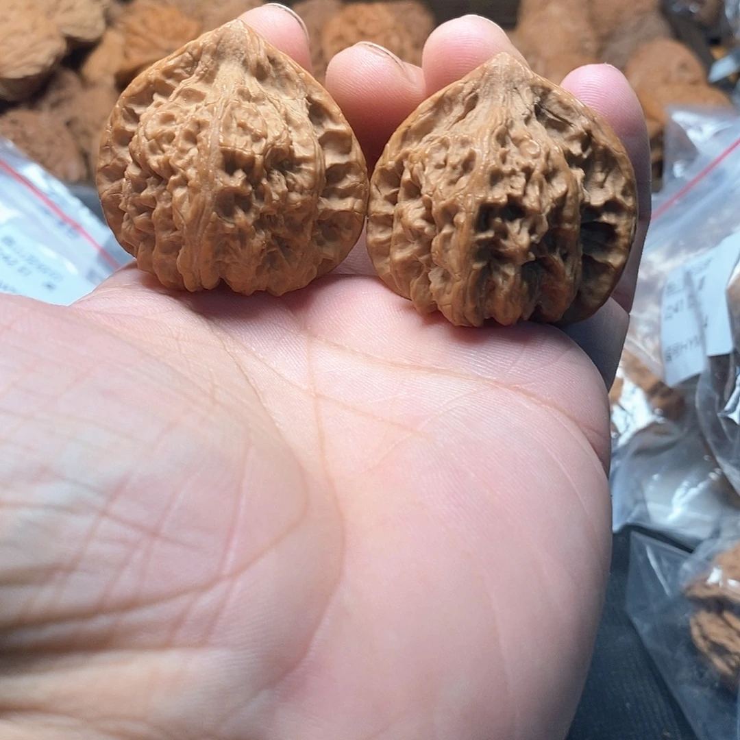 ****蝶文玩核桃火焰马蹄42