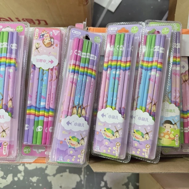 Y005新款学生三角握杆彩虹铅笔
