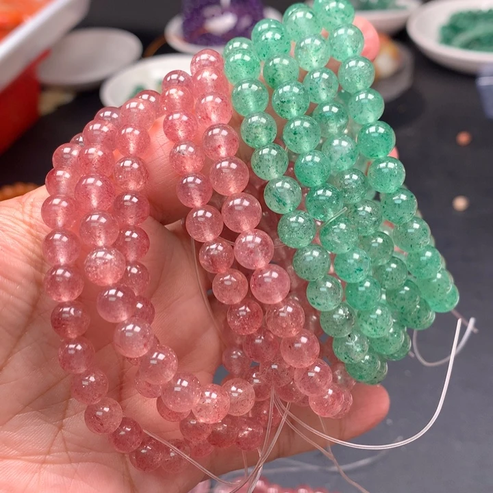 十***五石英质玉未镶嵌颈饰