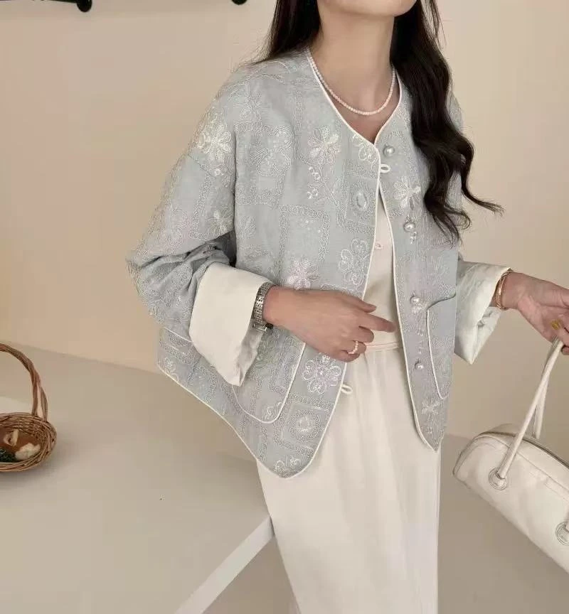 春季新款重工刺绣时尚网红气质宽松显瘦洋气韩版高级感减龄外套女