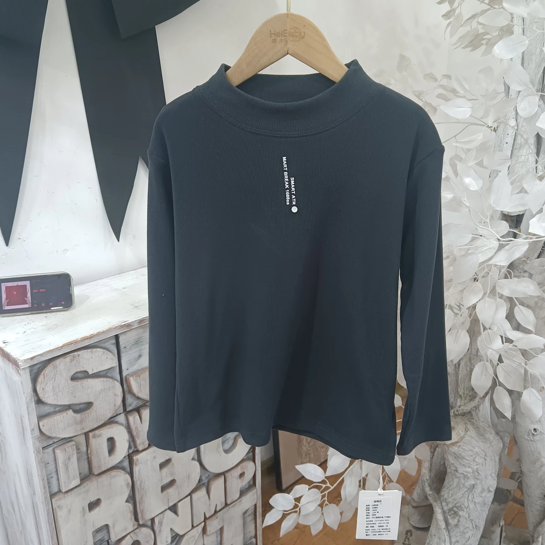 X173黑色打底衫童装