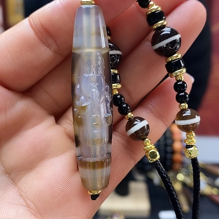 玛瑙/玉髓合金颈饰