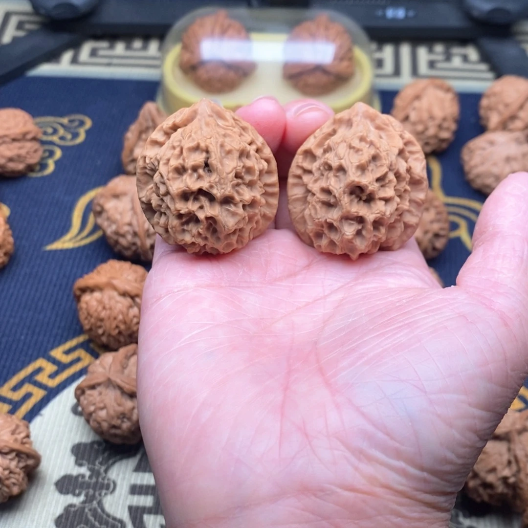 手串/手链橄榄核鱼鳞纹36