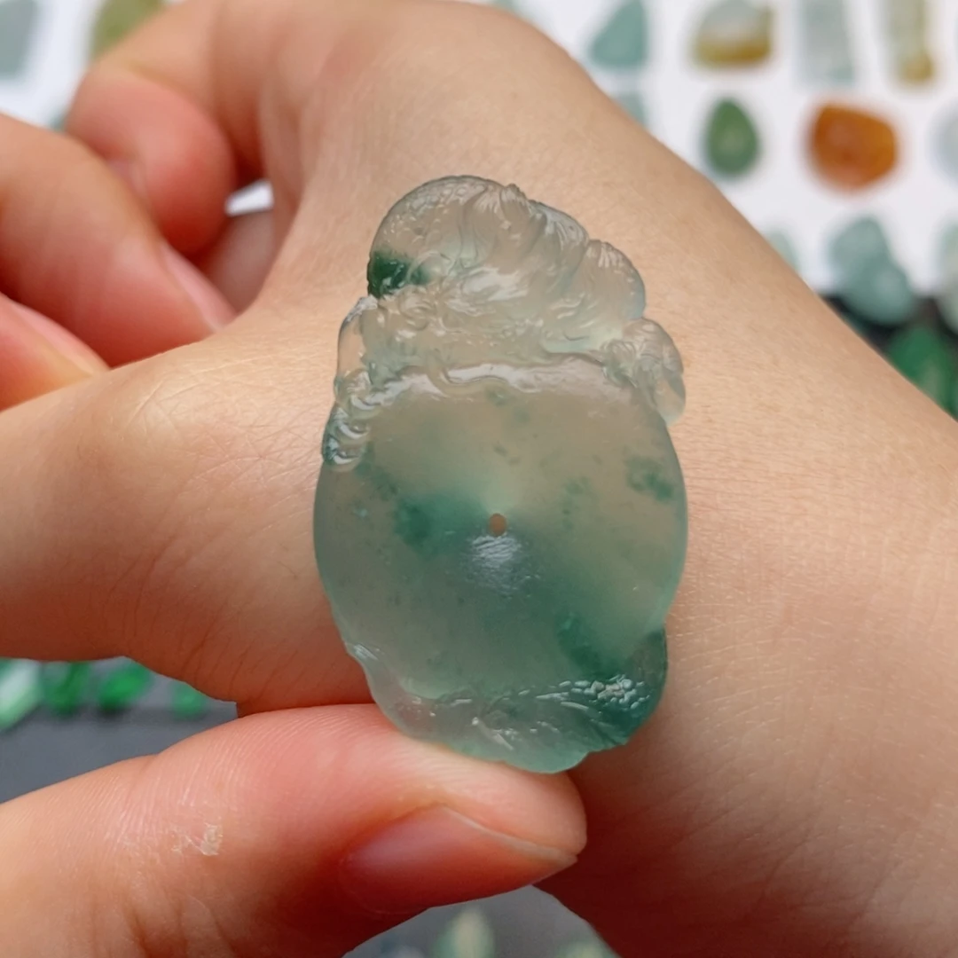 定制翡翠未镶嵌龙扣