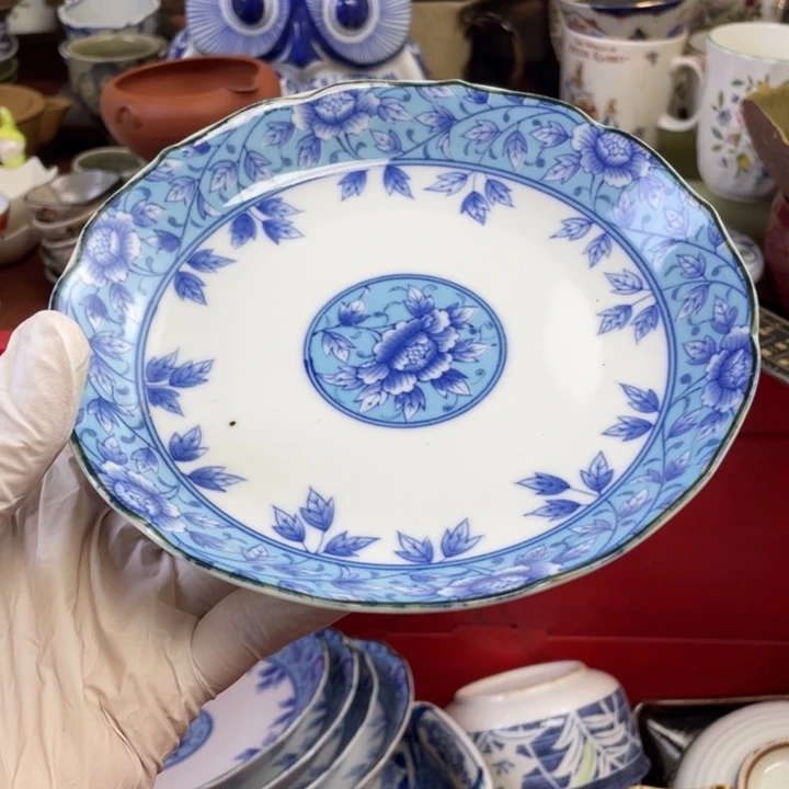 他家瓷器真美…开播了