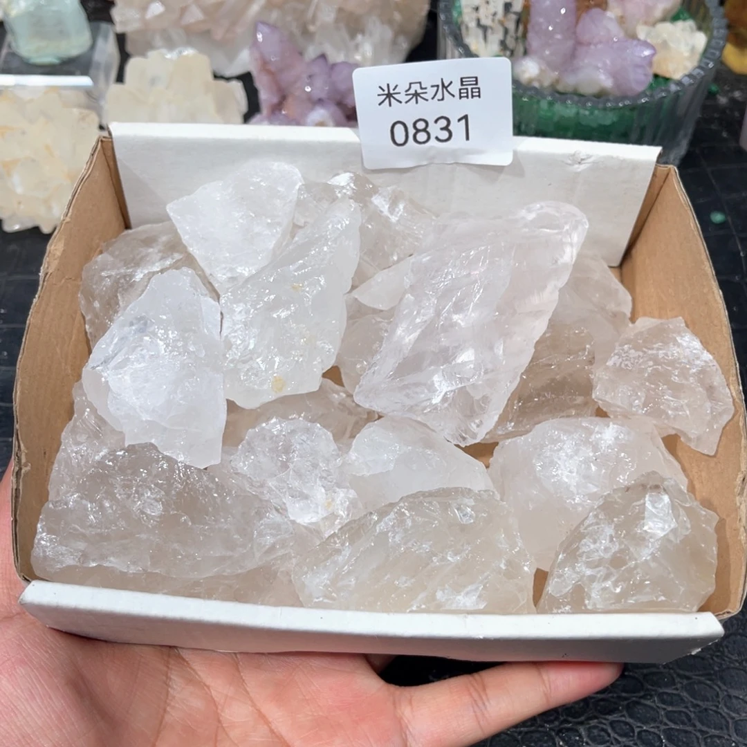小***n未镶嵌水晶珠宝半成品水晶