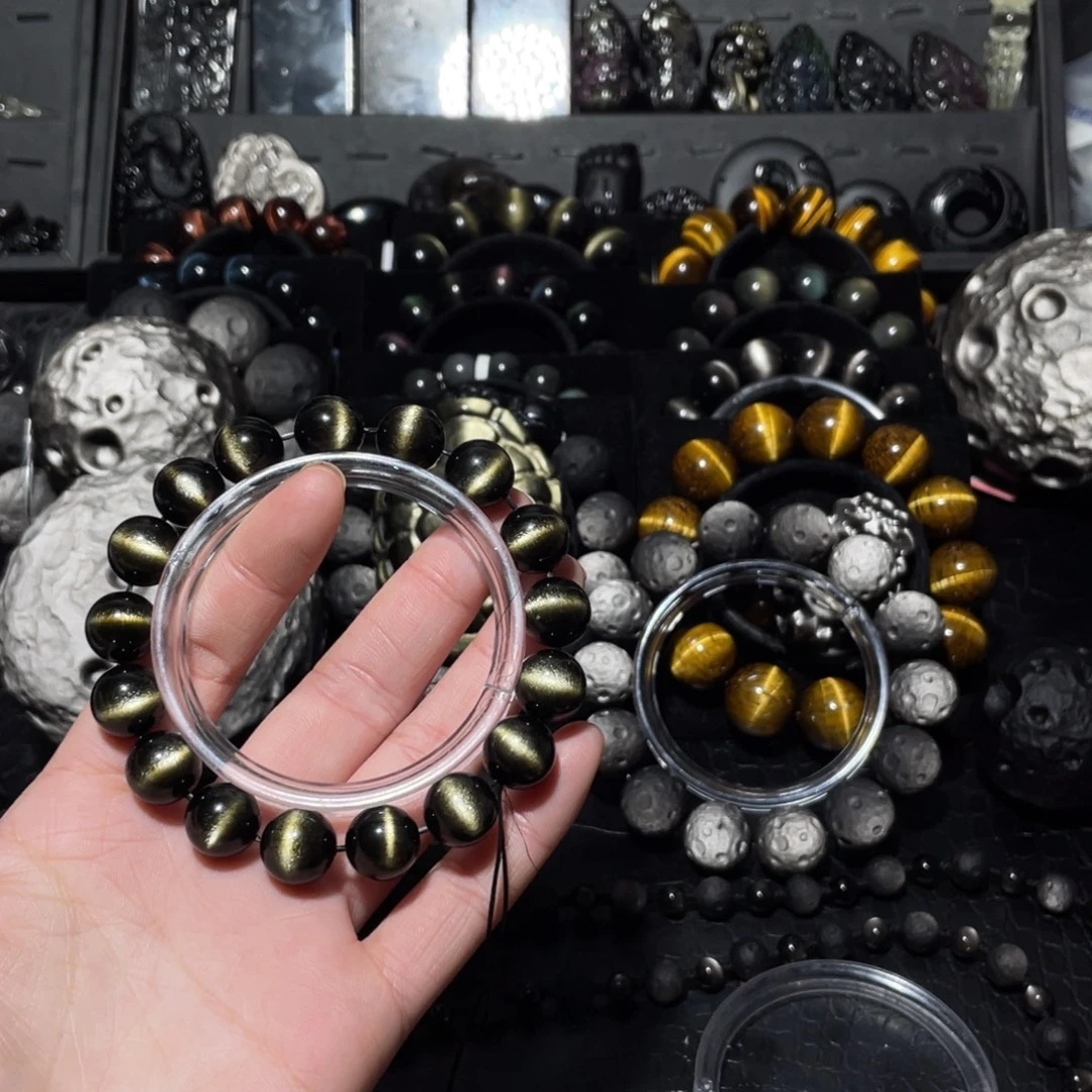 锦***。黑曜岩未镶嵌珠宝奇石