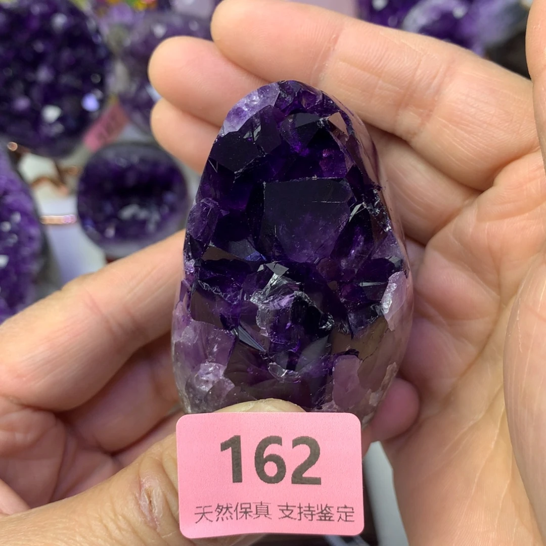 紫晶未镶嵌大型摆件（非配饰）