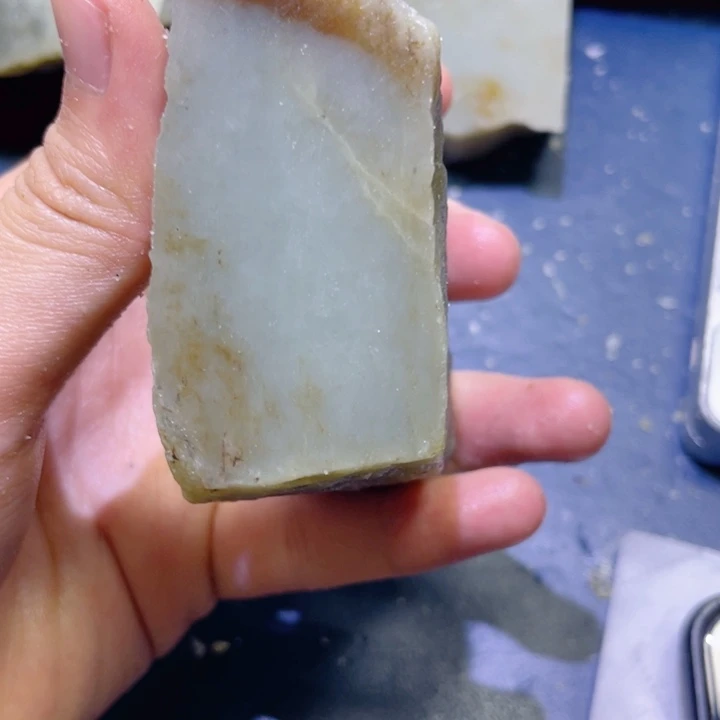 和田玉未镶嵌珠宝半成品