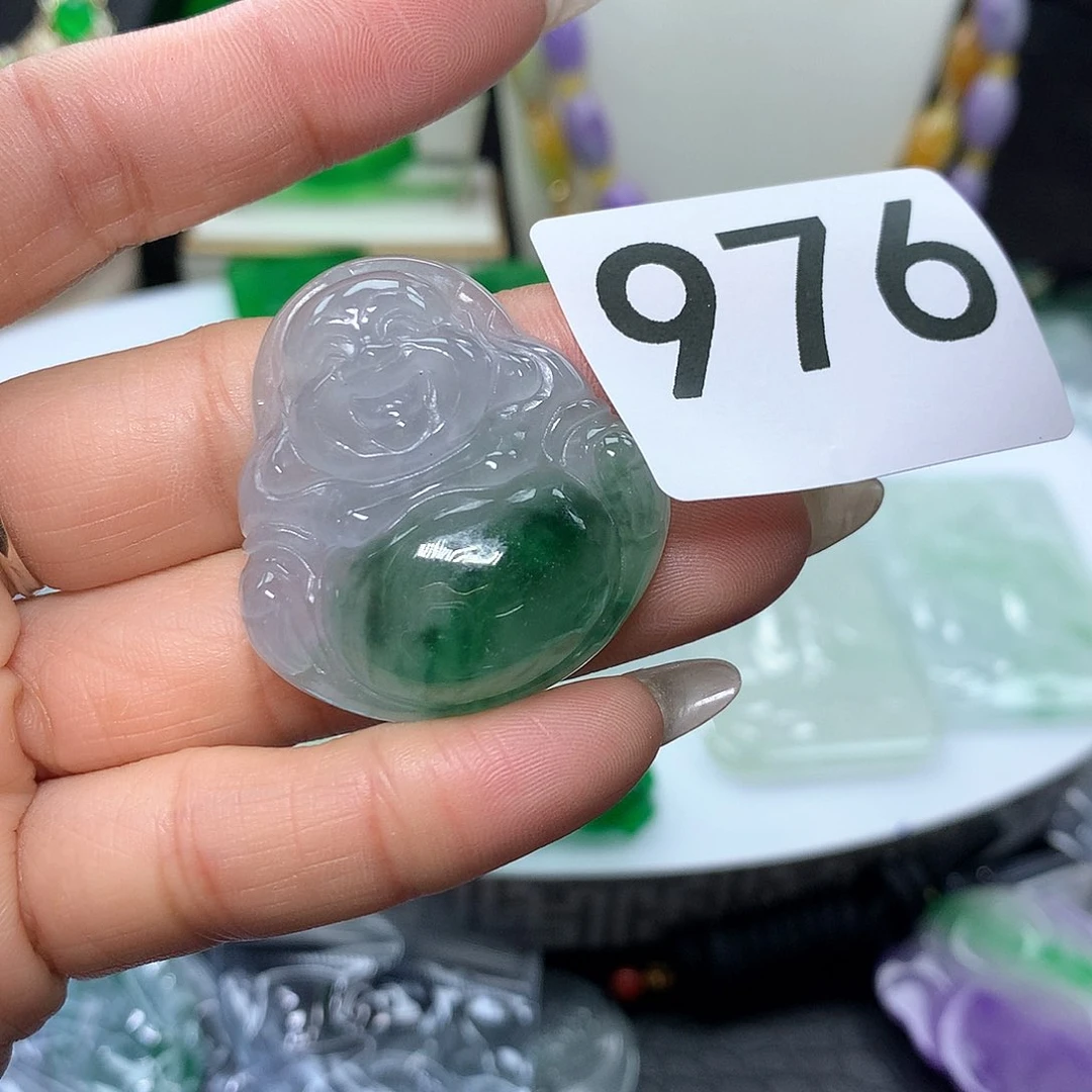 翡翠吊坠(赠链)未镶嵌