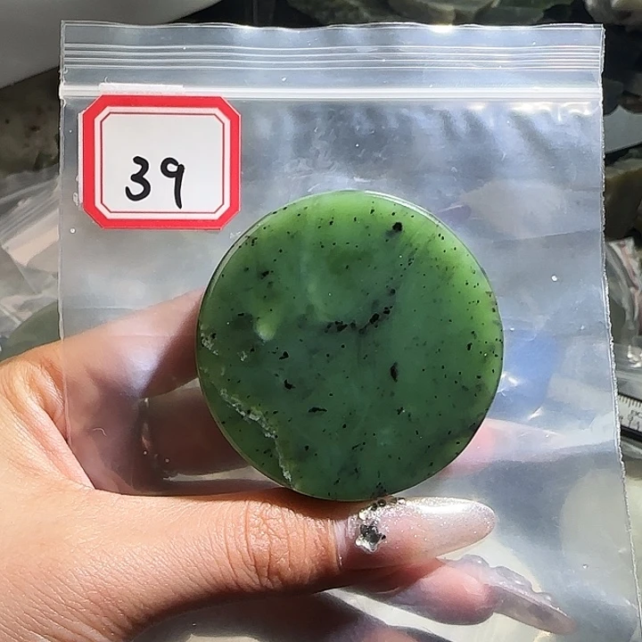 和田玉未镶嵌珠宝半成品