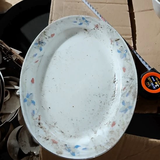 摆件陶瓷盘子碗啥都有