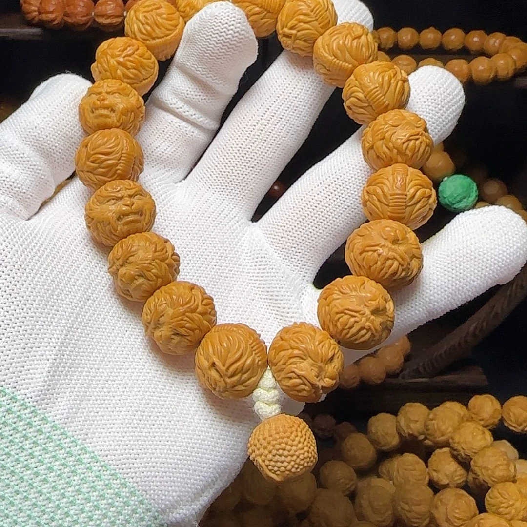 一***心猴头核桃吊坠猴头