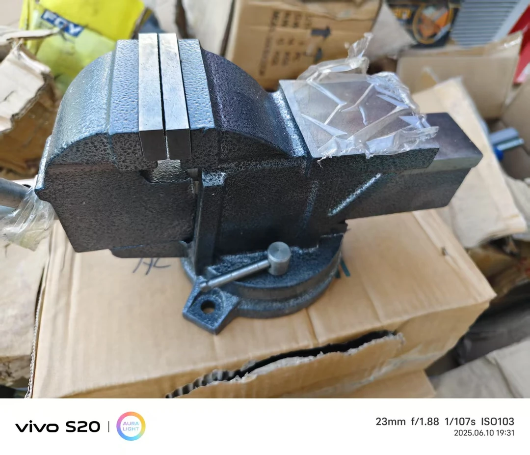 4寸全新进口铸钢多功能小型重型台虎钳工作台的工业级新疆包邮