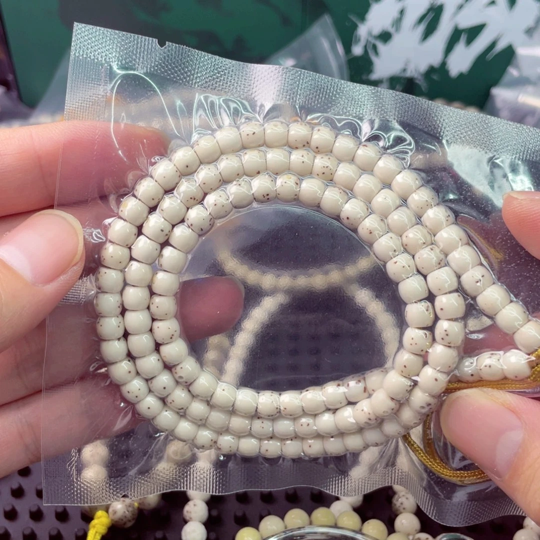 吊坠星月菩提6*5骨瓷白108带月