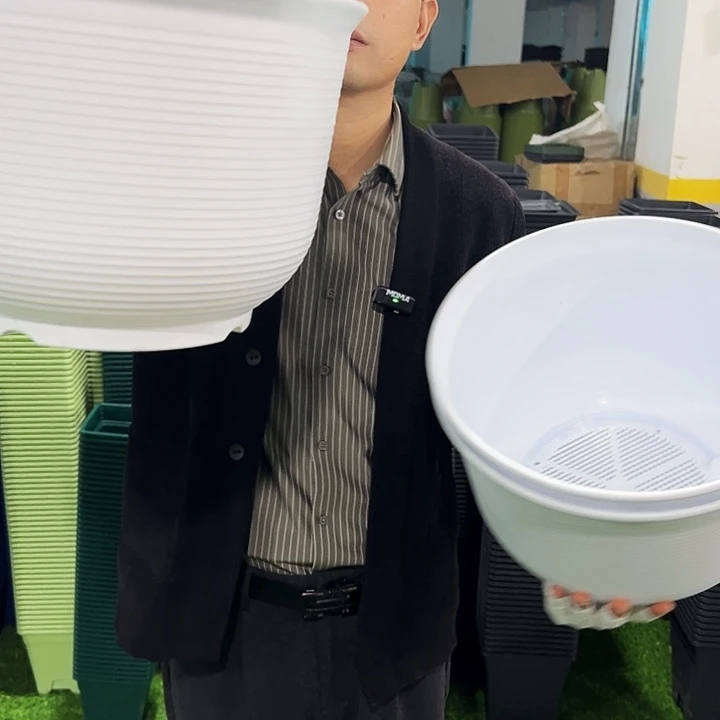 微瑕矮陶口36高25白色无托3个