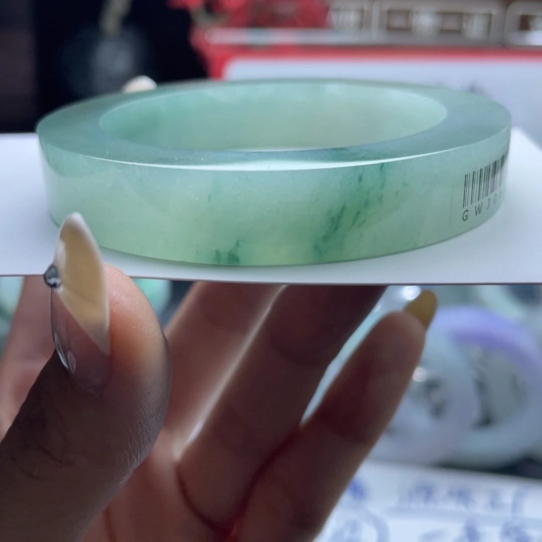 棋***天定制翡翠未镶嵌正圈