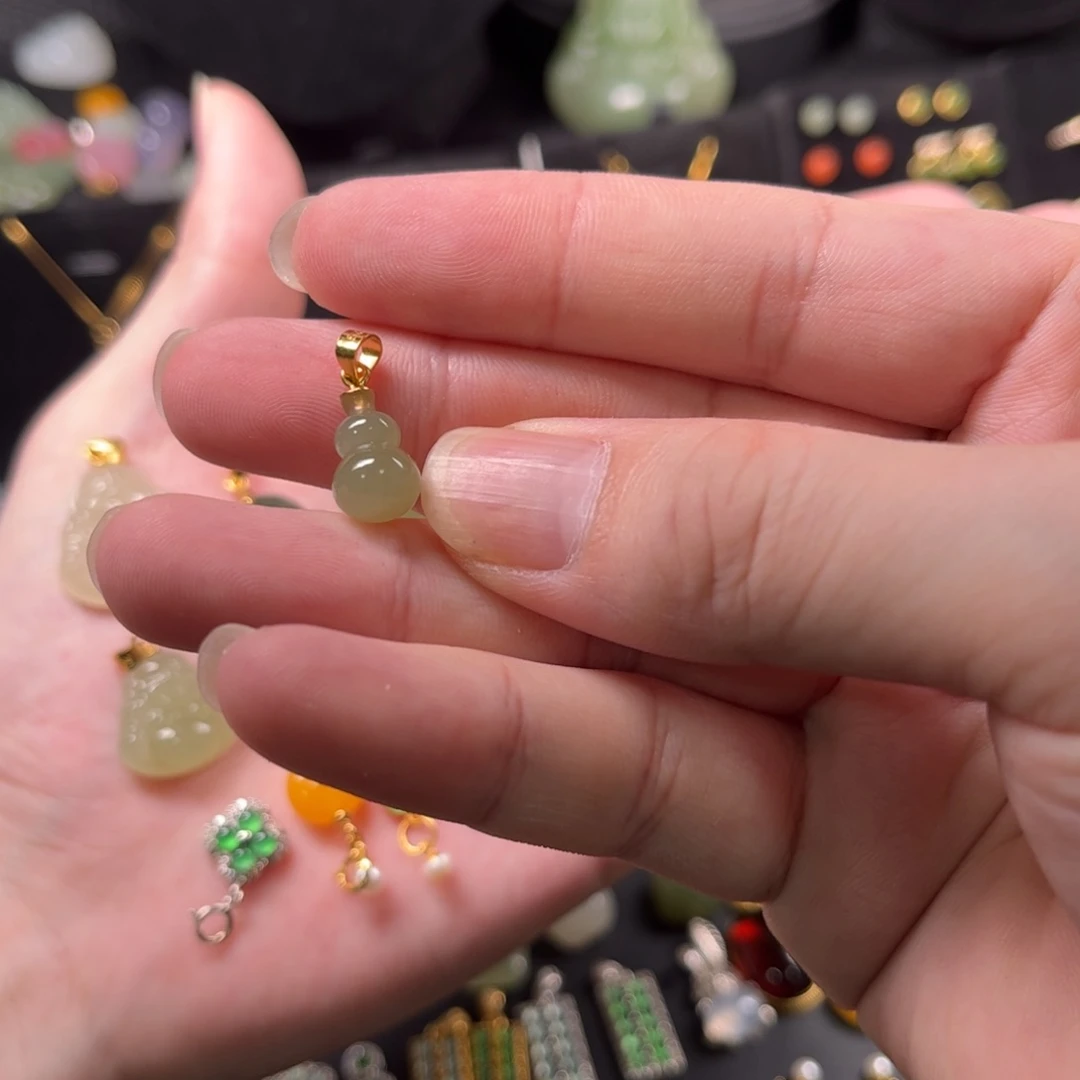 颈饰银S925镶嵌和田玉