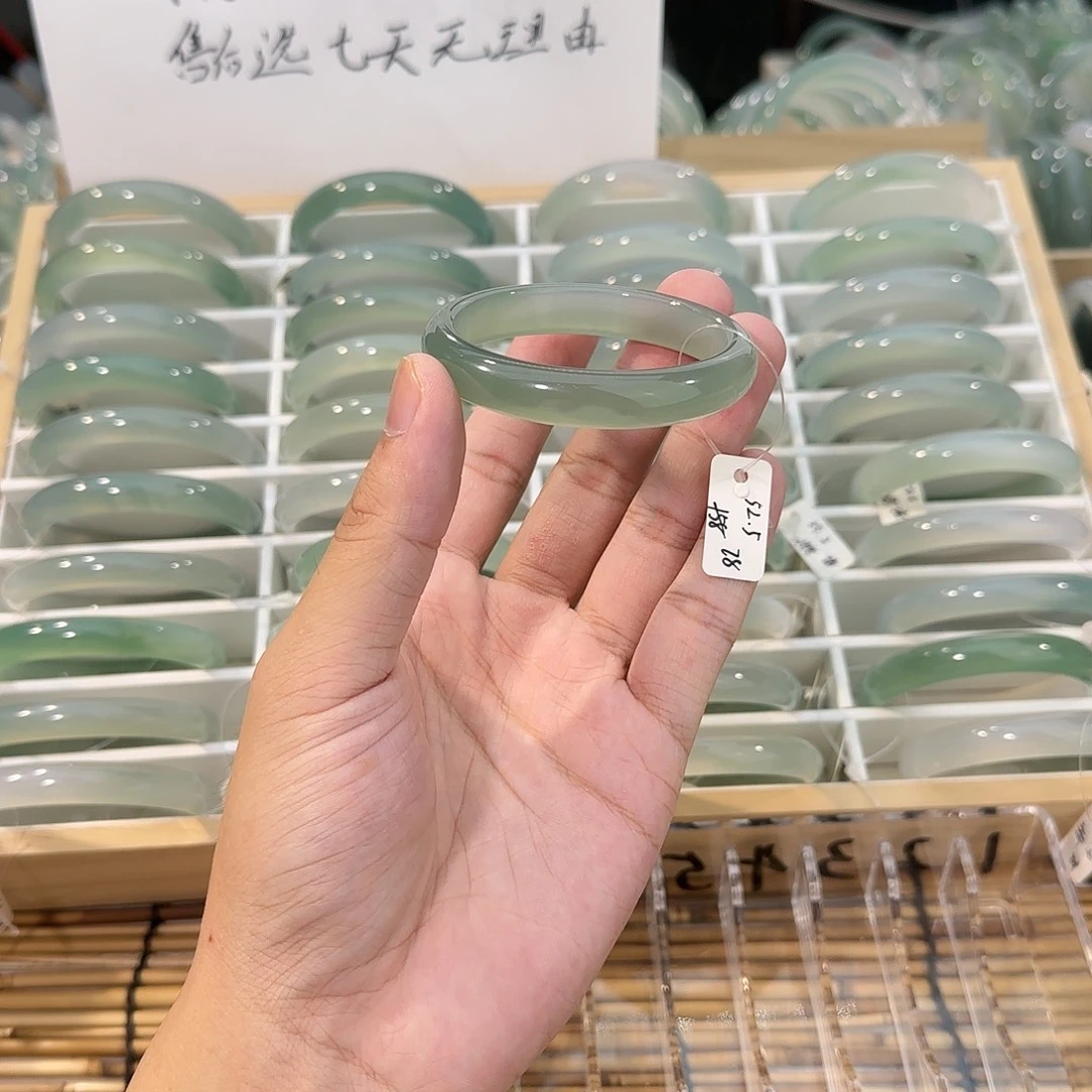 手镯玛瑙/玉髓未镶嵌圈口52.5