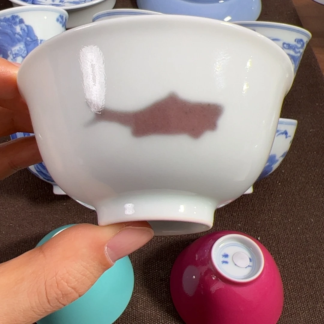 仿古釉里红三鱼杯