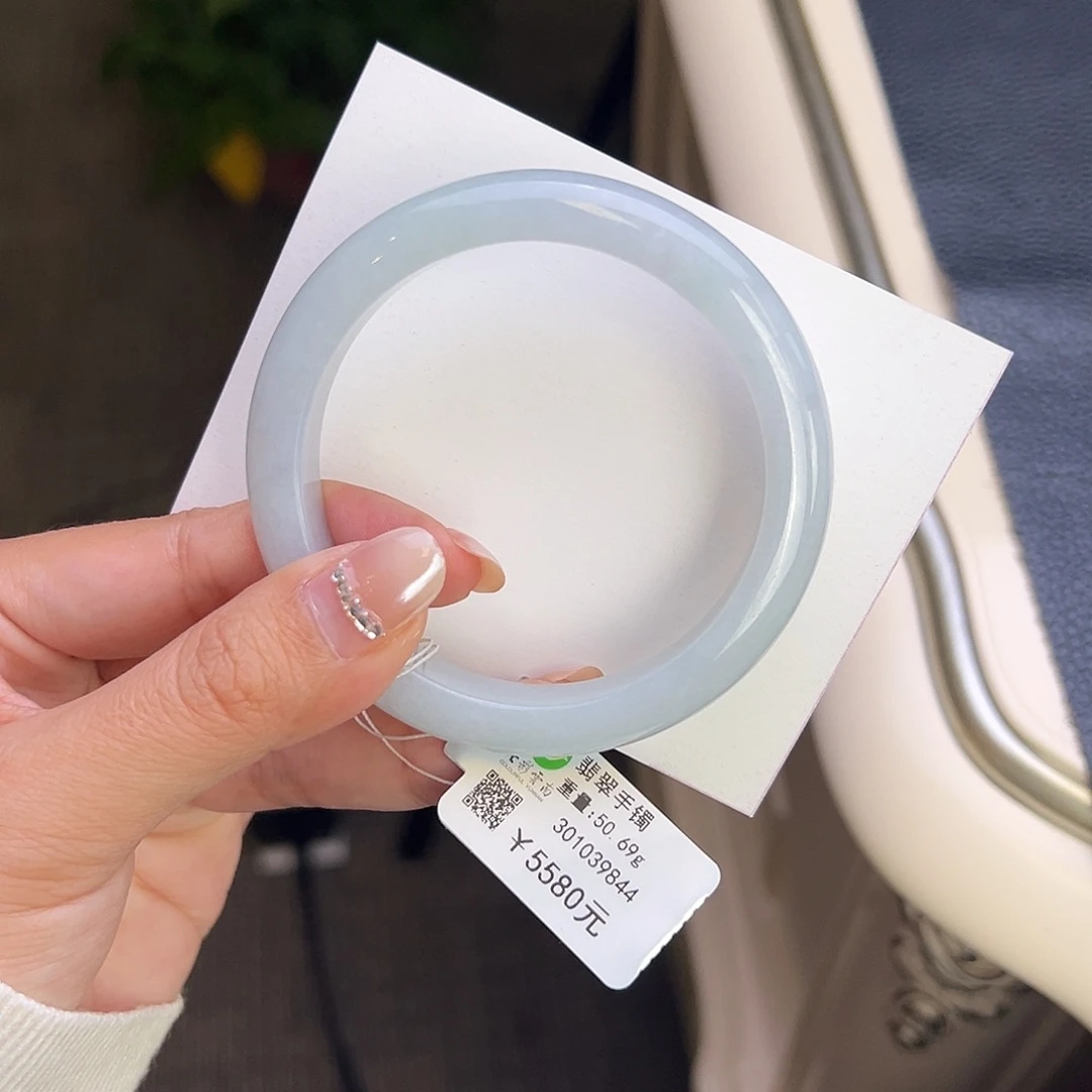 翡翠未镶嵌手镯56美人条