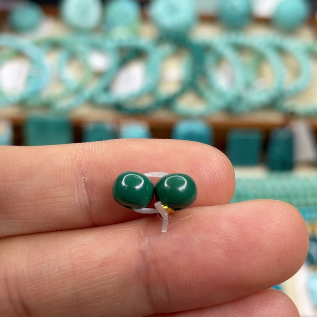 绿松石未镶嵌挂件