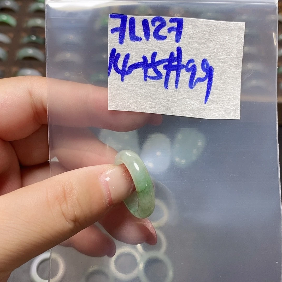 未镶嵌定制翡翠翡翠