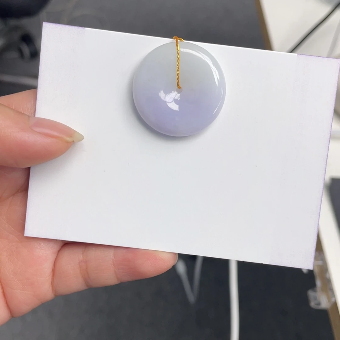 翡翠未镶嵌颈饰平安扣