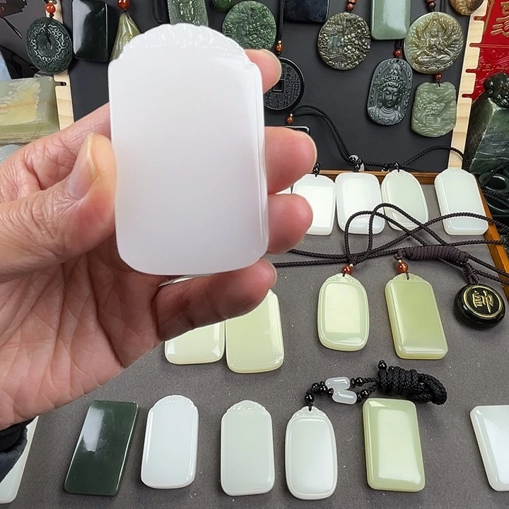 嚴***哈玉白四六经典祥云牌