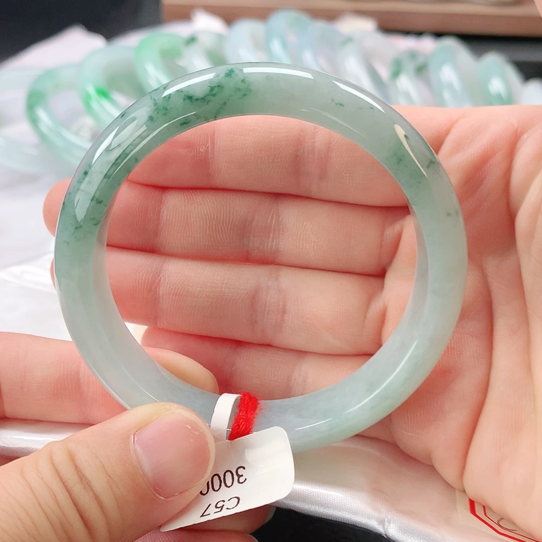 翡翠未镶嵌手镯缅甸A货翡翠手镯