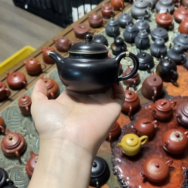 茶壶紫砂全手工打造