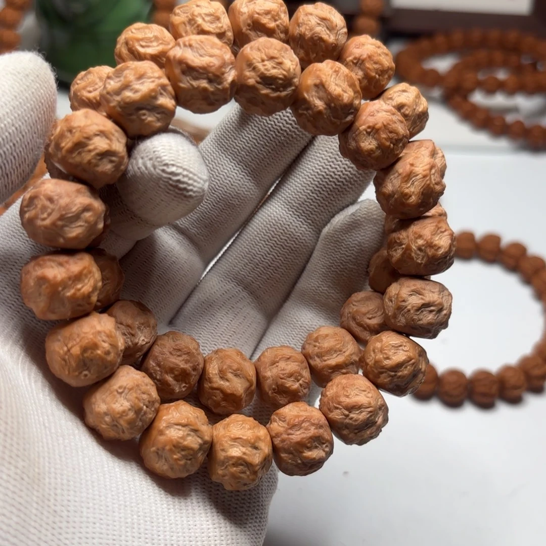 猴头核桃手串龙蛇手串三个菜