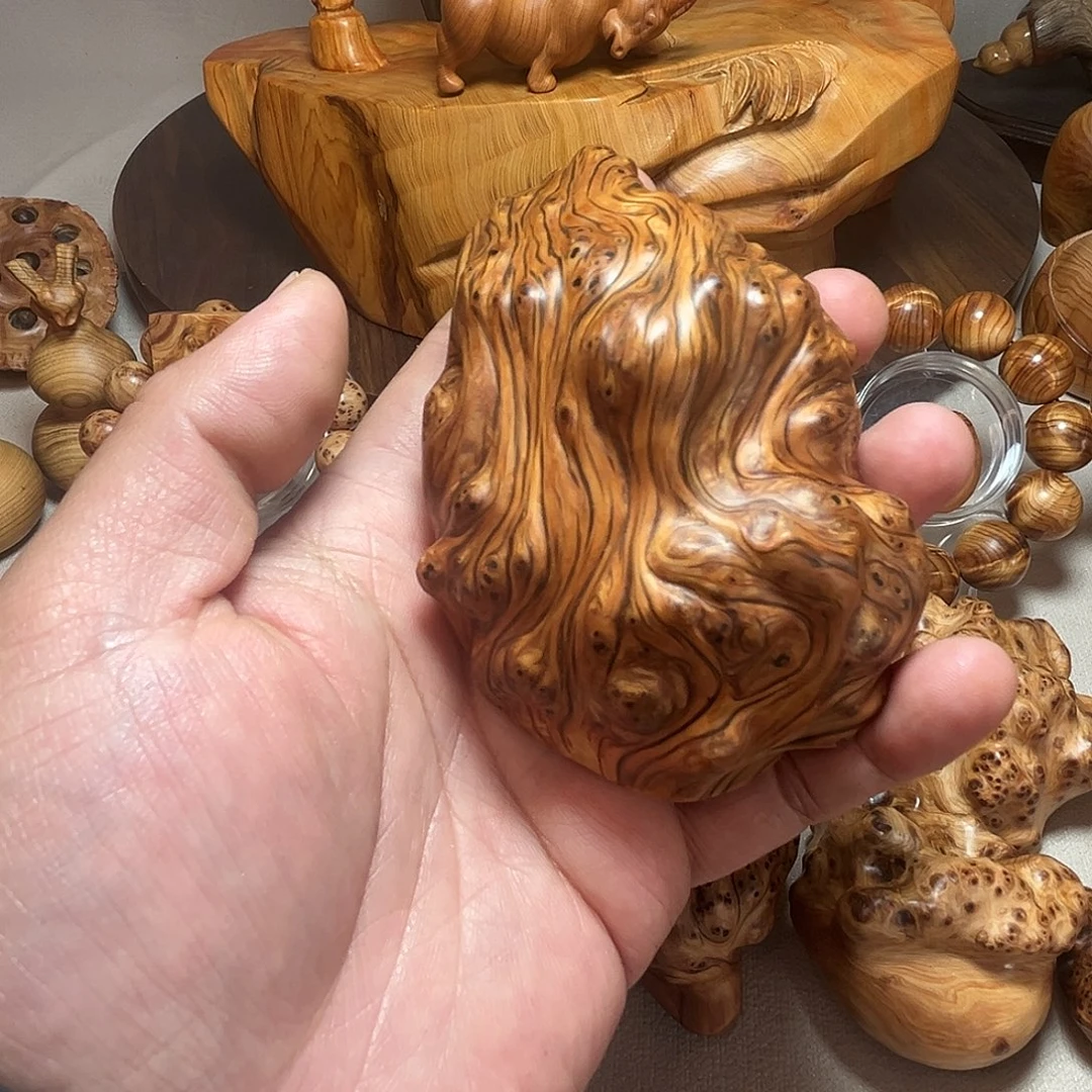 木质类太行崖柏手把件瘤疤